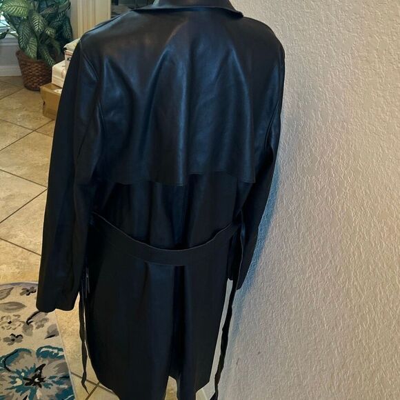 BlankNYC Size L Belted Dressy Trench Coat Black Faux Leather Classic Evening NWT - Picture 5 of 11